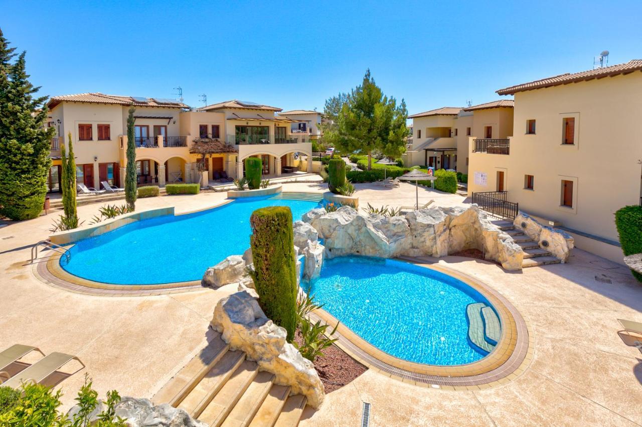 2 Bedroom Apartment Thalassa With Sea And Sunset Views, Aphrodite Hills Resort Sakarya Dış mekan fotoğraf