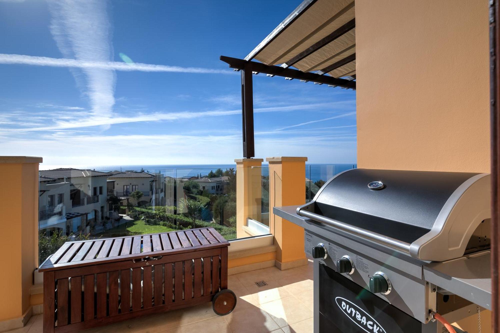 2 Bedroom Apartment Thalassa With Sea And Sunset Views, Aphrodite Hills Resort Sakarya Dış mekan fotoğraf