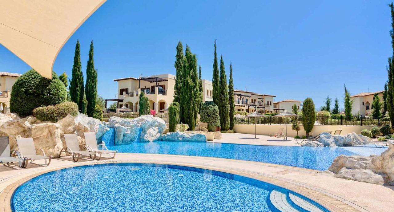 2 Bedroom Apartment Thalassa With Sea And Sunset Views, Aphrodite Hills Resort Sakarya Dış mekan fotoğraf